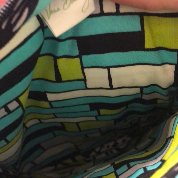 GUC Vera Bradley Purse - Picture 2 of 5